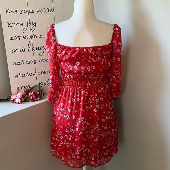 Trixxi NWT Red Floral Square Neck Smocked Mini Dress with Sheer 3/4 Sleeves - Picture 6 of 10